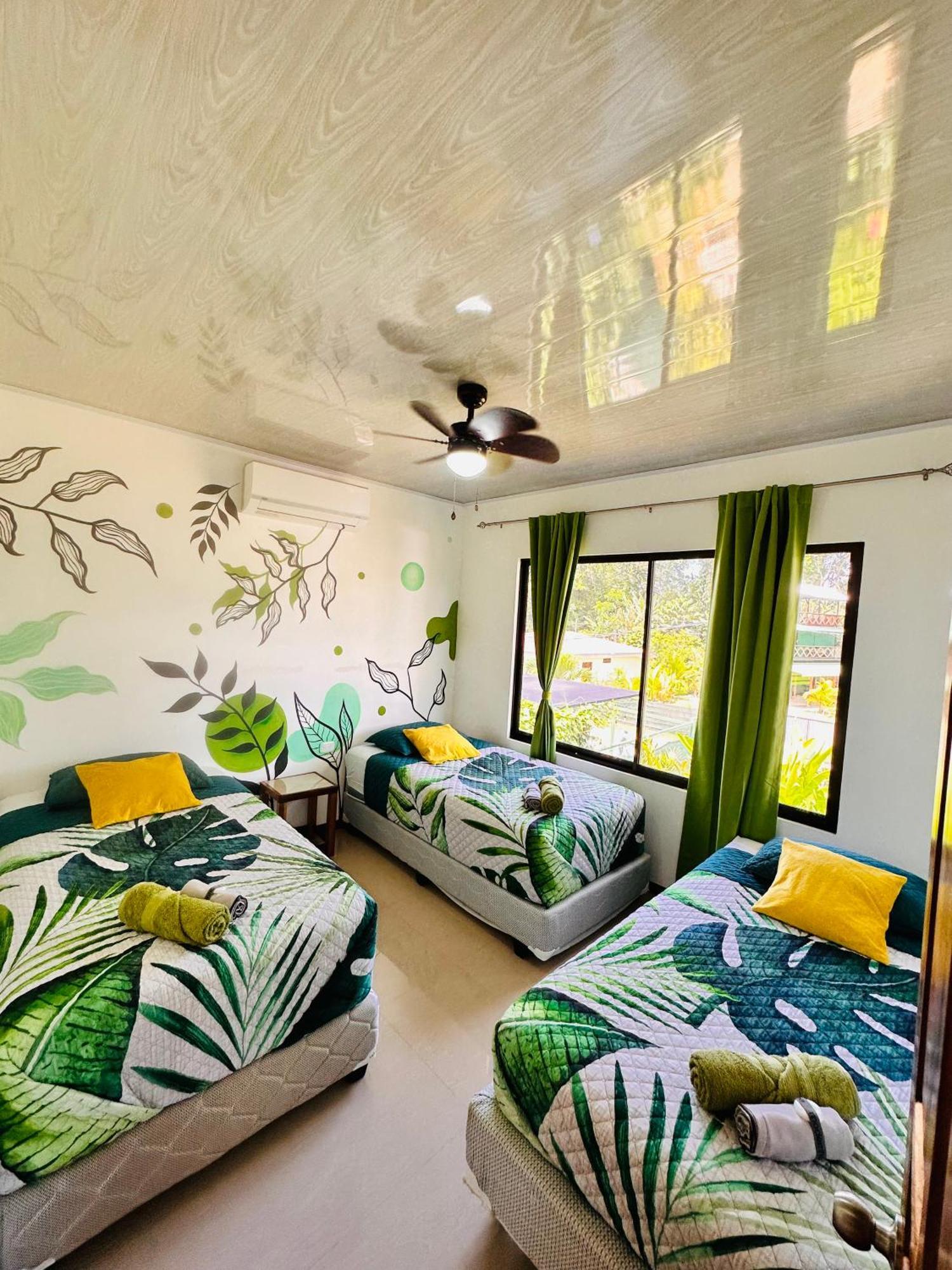 Oso Perezoso Pool Villa Puerto Viejo de Talamanca Exterior foto